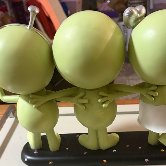 Green Alien Decor Trio - Picture 7 of 11